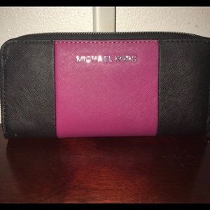 Michael Kors wallet